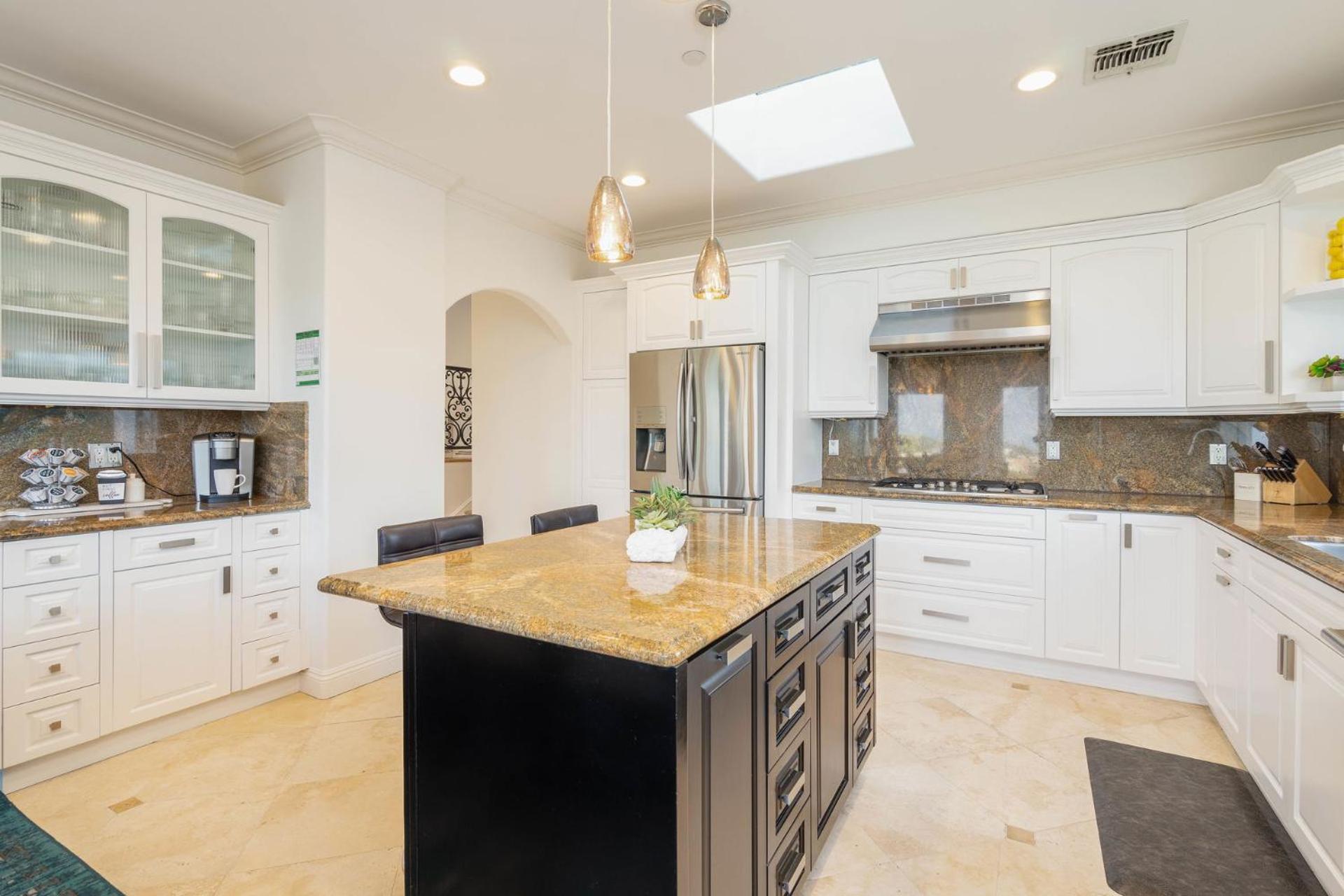 Luxury Modern W/ Great La Views Holiday home *