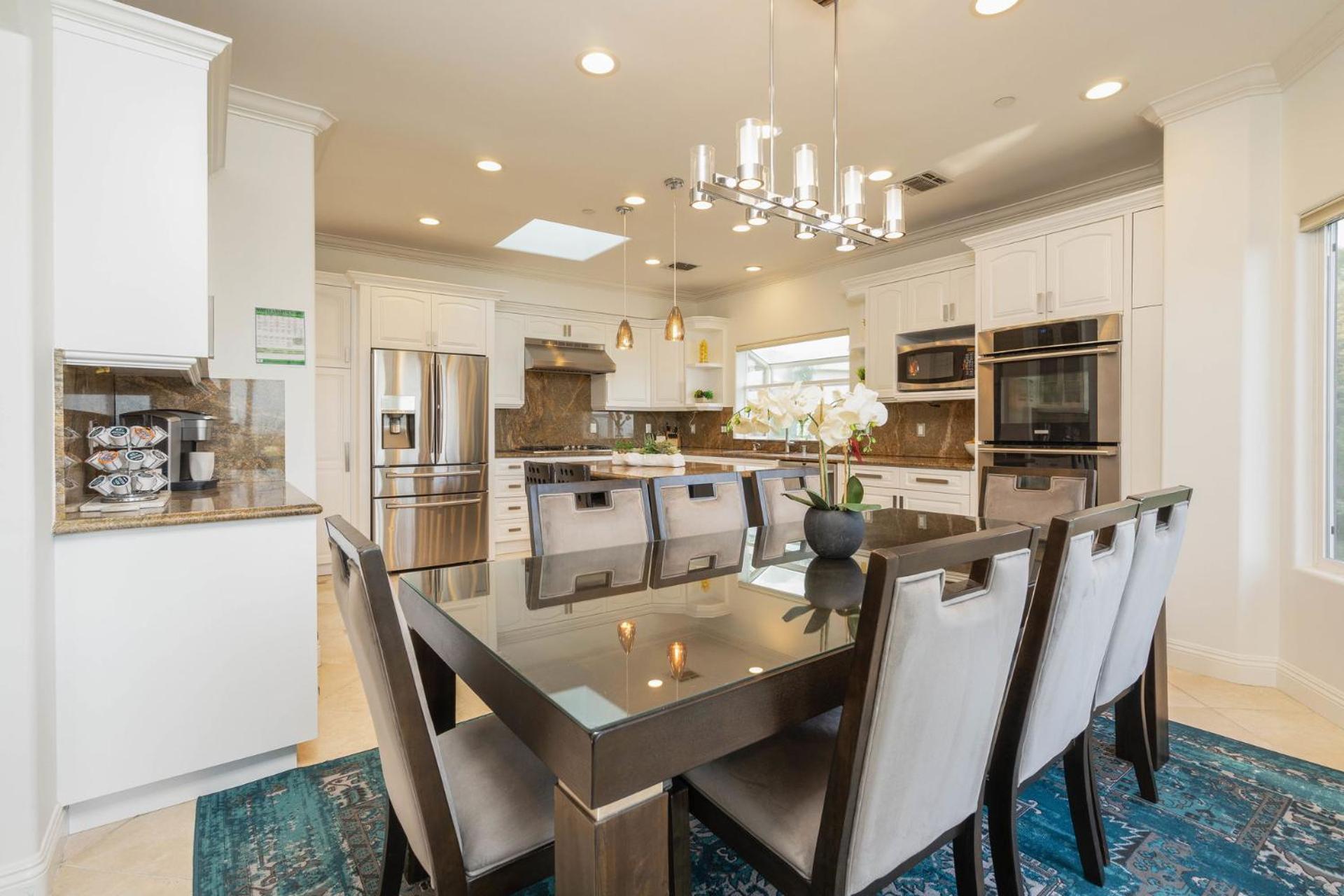 Holiday home Luxury Modern W/ Great La Views *