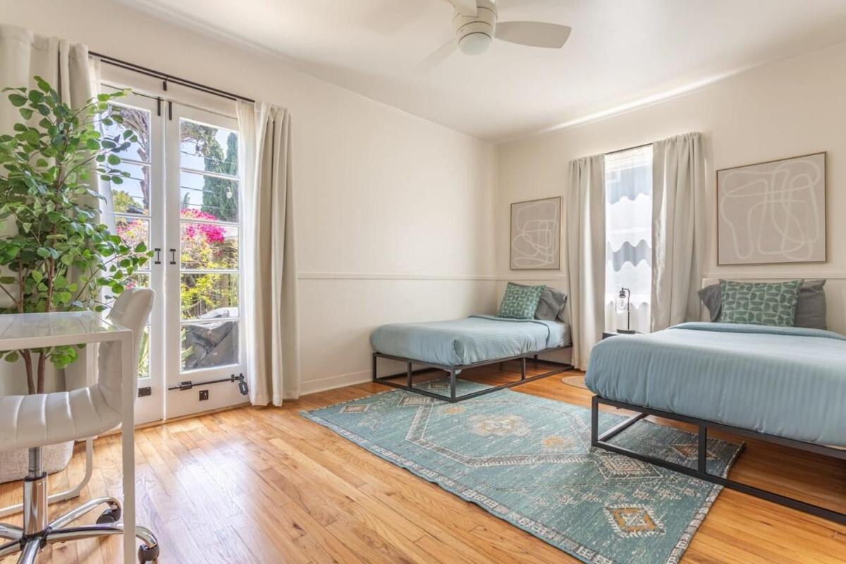 Charming 1920s On A Quiet Cul-de-sac *