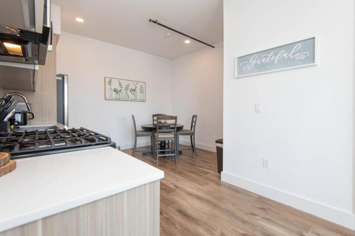 Luxury 2 Bedroom Penthouse With Stunning Views Venice & Marina Del Rey Apartment Los Angeles