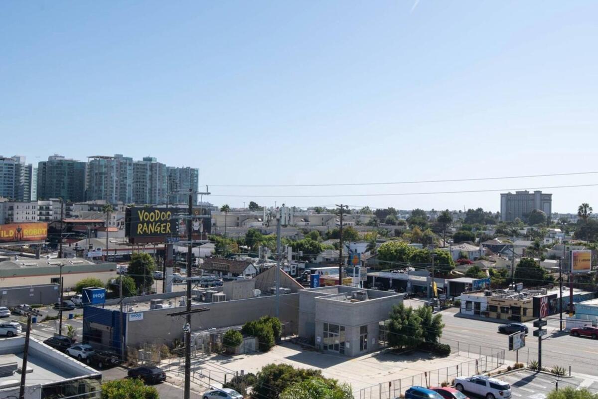 Luxury 2 Bedroom Penthouse With Stunning Views Venice & Marina Del Rey Apartment