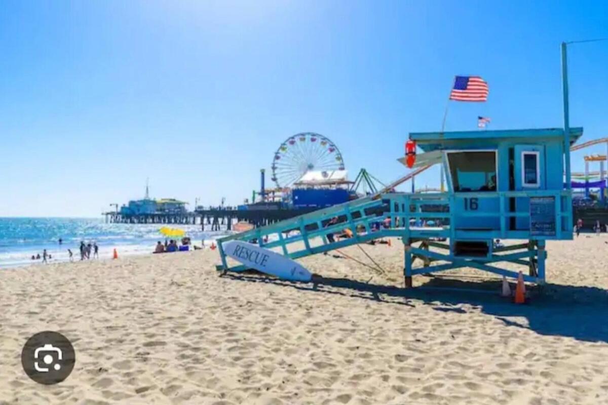 Luxury 2 Bedroom Penthouse With Stunning Views Venice & Marina Del Rey Apartment