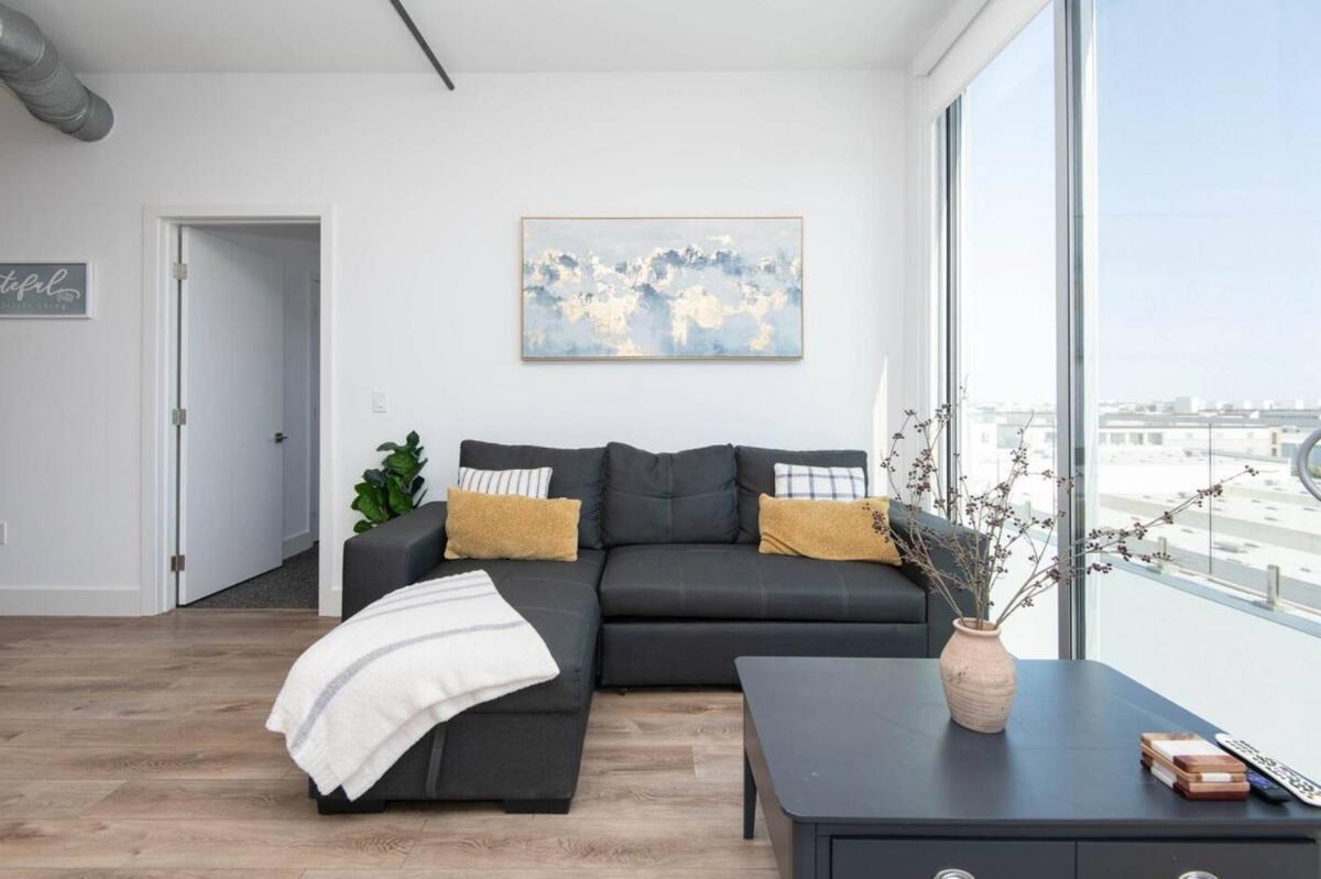Luxury 2 Bedroom Penthouse With Stunning Views Venice & Marina Del Rey Los Angeles