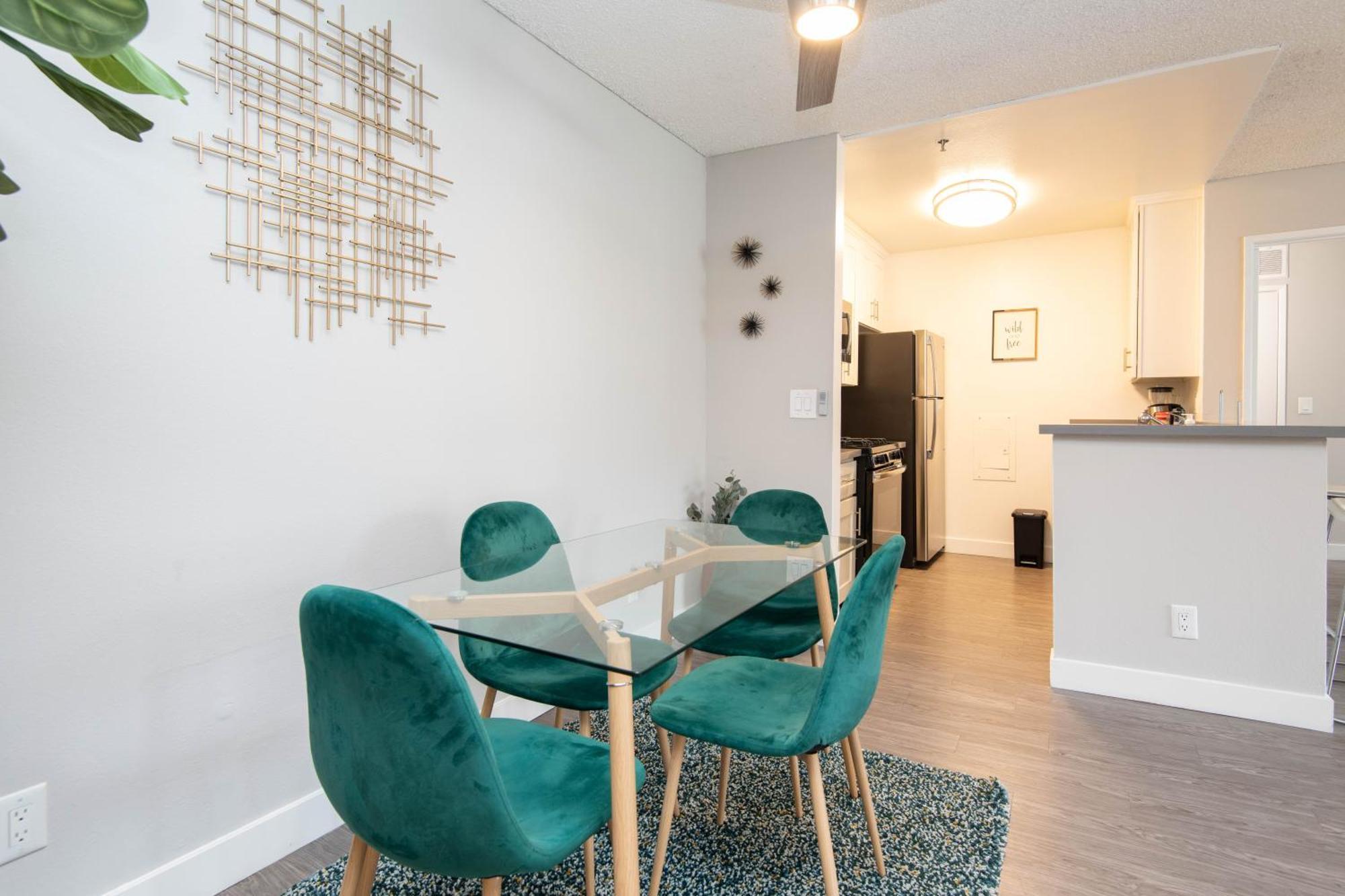 Apartment Hollywood Hideaway Homes