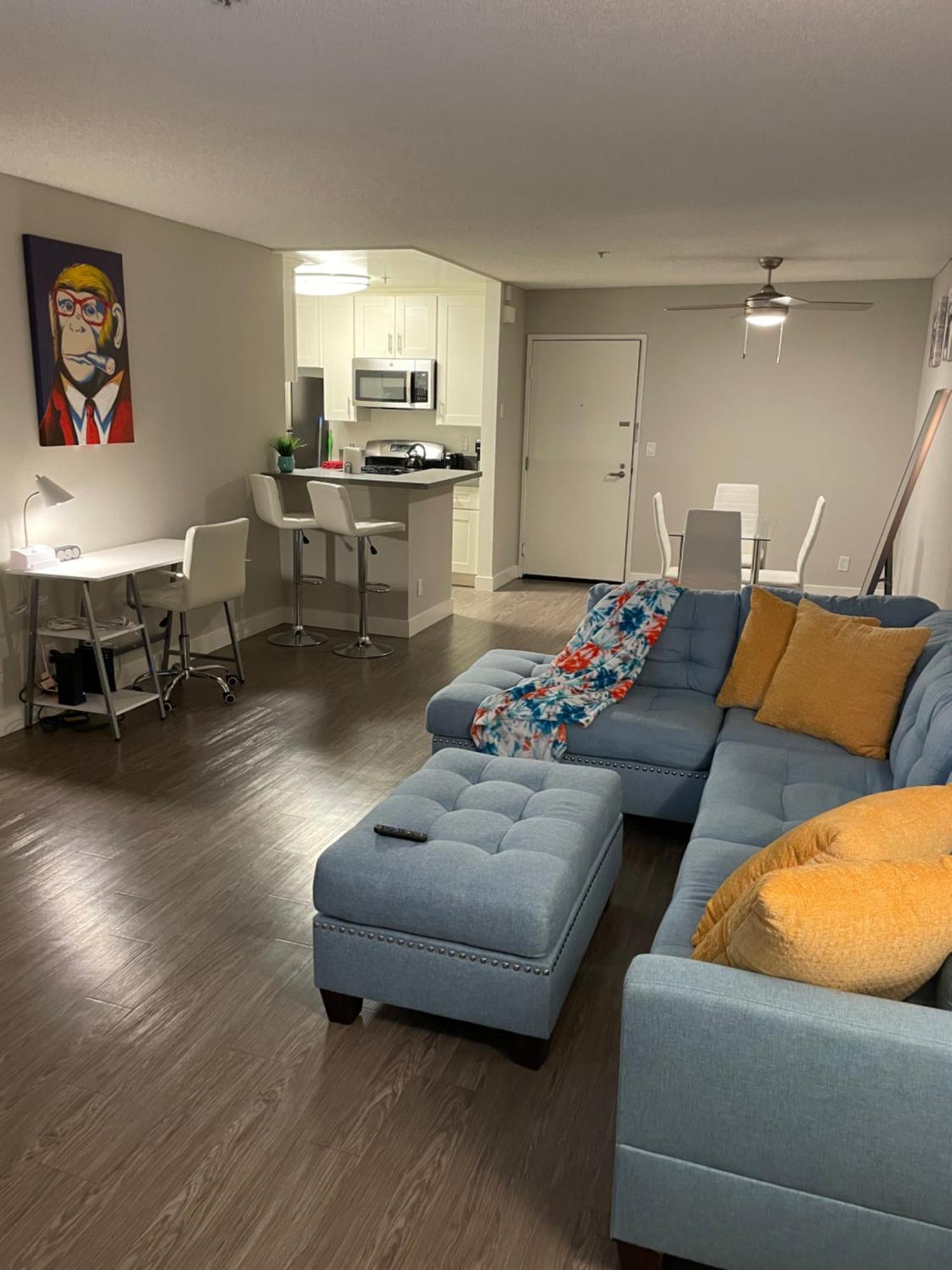 Apartment Hollywood Hideaway Homes *