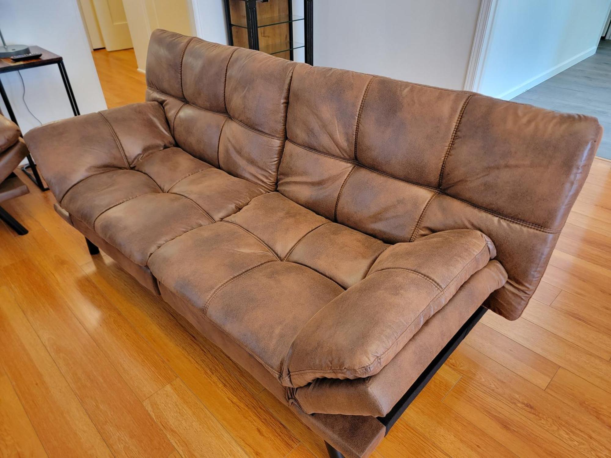 Perfectly Located Pico Robertson 3 Bedroom Walk To Restaurants Wifi Tv Game Console Parking 5 Minutes To Rodeo Drive