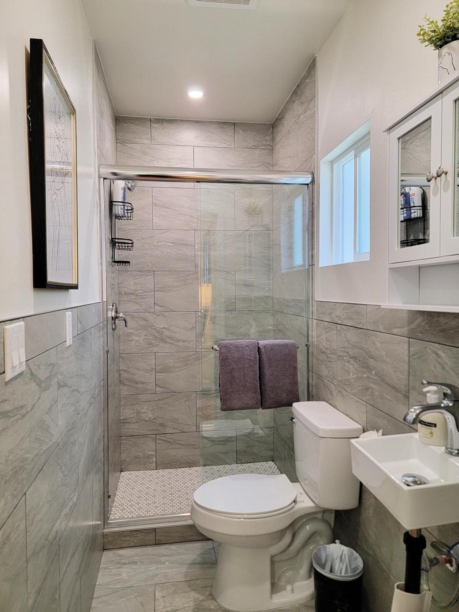 Apartment Perfectly Located Pico Robertson 3 Bedroom Walk To Restaurants Wifi Tv Game Console Parking 5 Minutes To Rodeo Drive Los Angeles