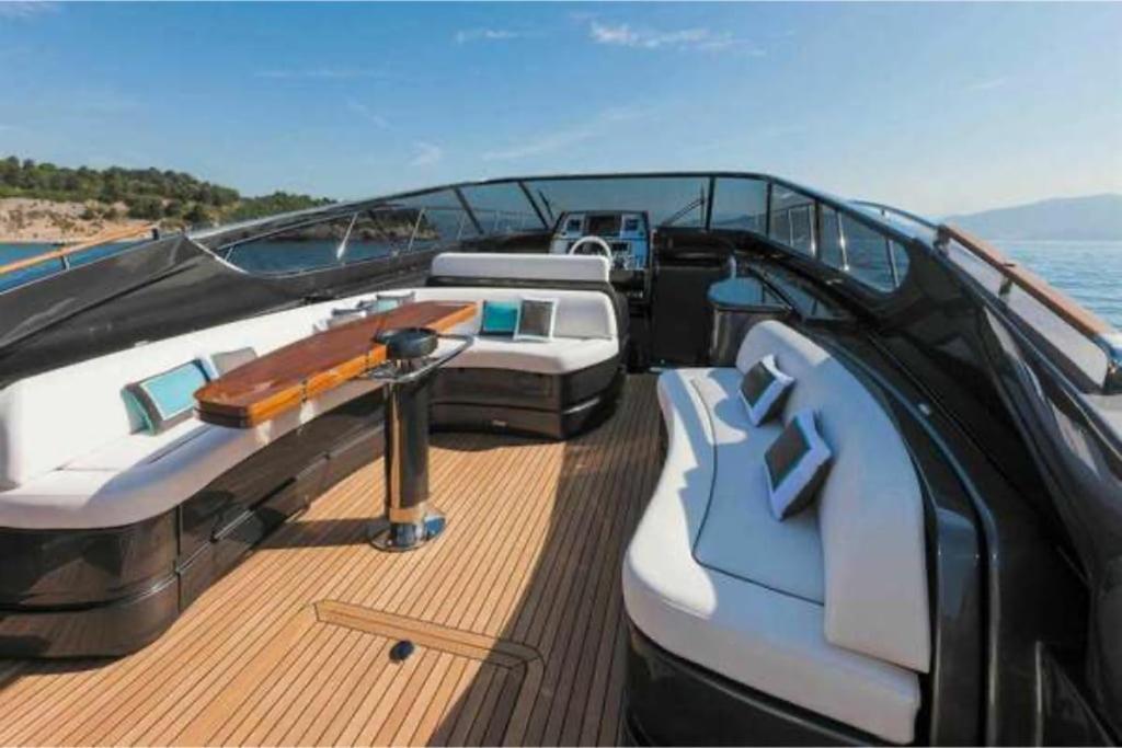 Riva Virtus 65 Yacht Trip W Captain Overnight 2812 Holiday home Los Angeles