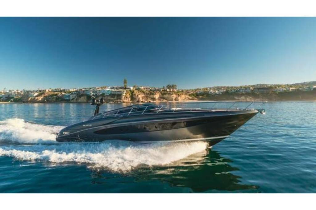Riva Virtus 65 Yacht Trip W Captain Overnight 2812 Holiday home
