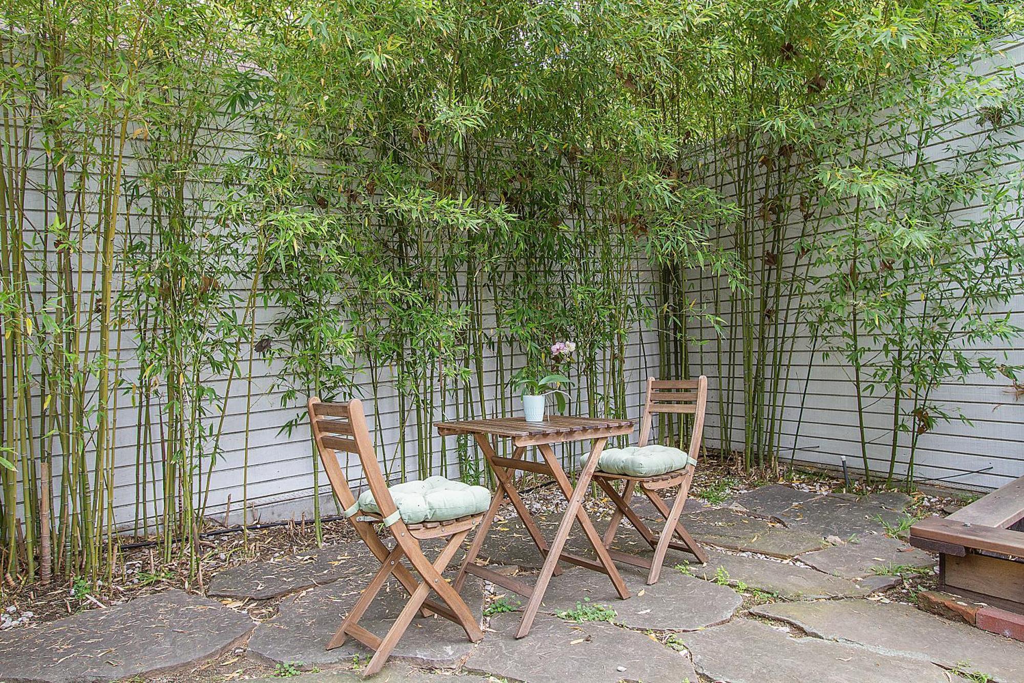 Beverly Glen Charming Gated Holiday home Los Angeles