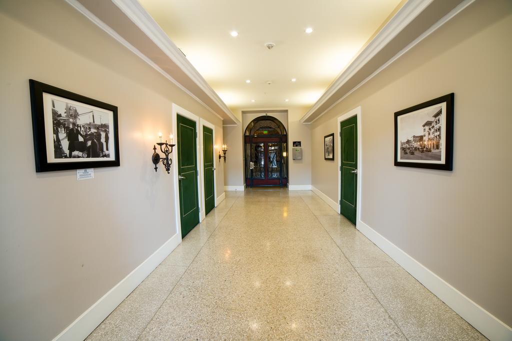 Apartment Hollywood Miranda Apartel *