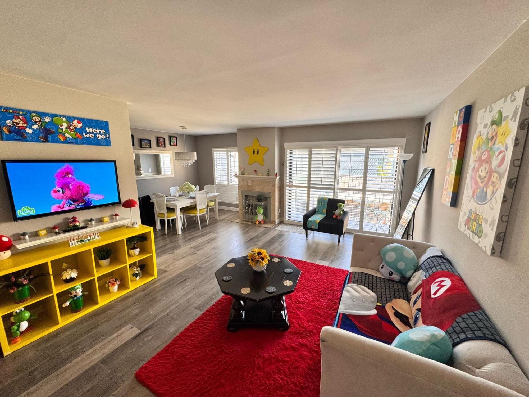 Super Mario Universal 10 Min Loft Free Parking Los Angeles