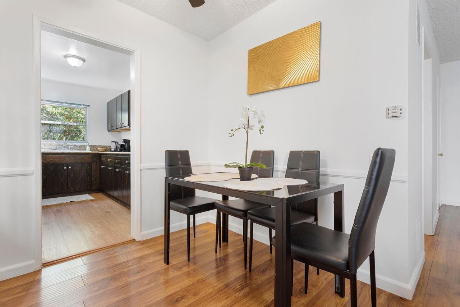 Cozy 1 Bedroom West Hollywood Los Angeles