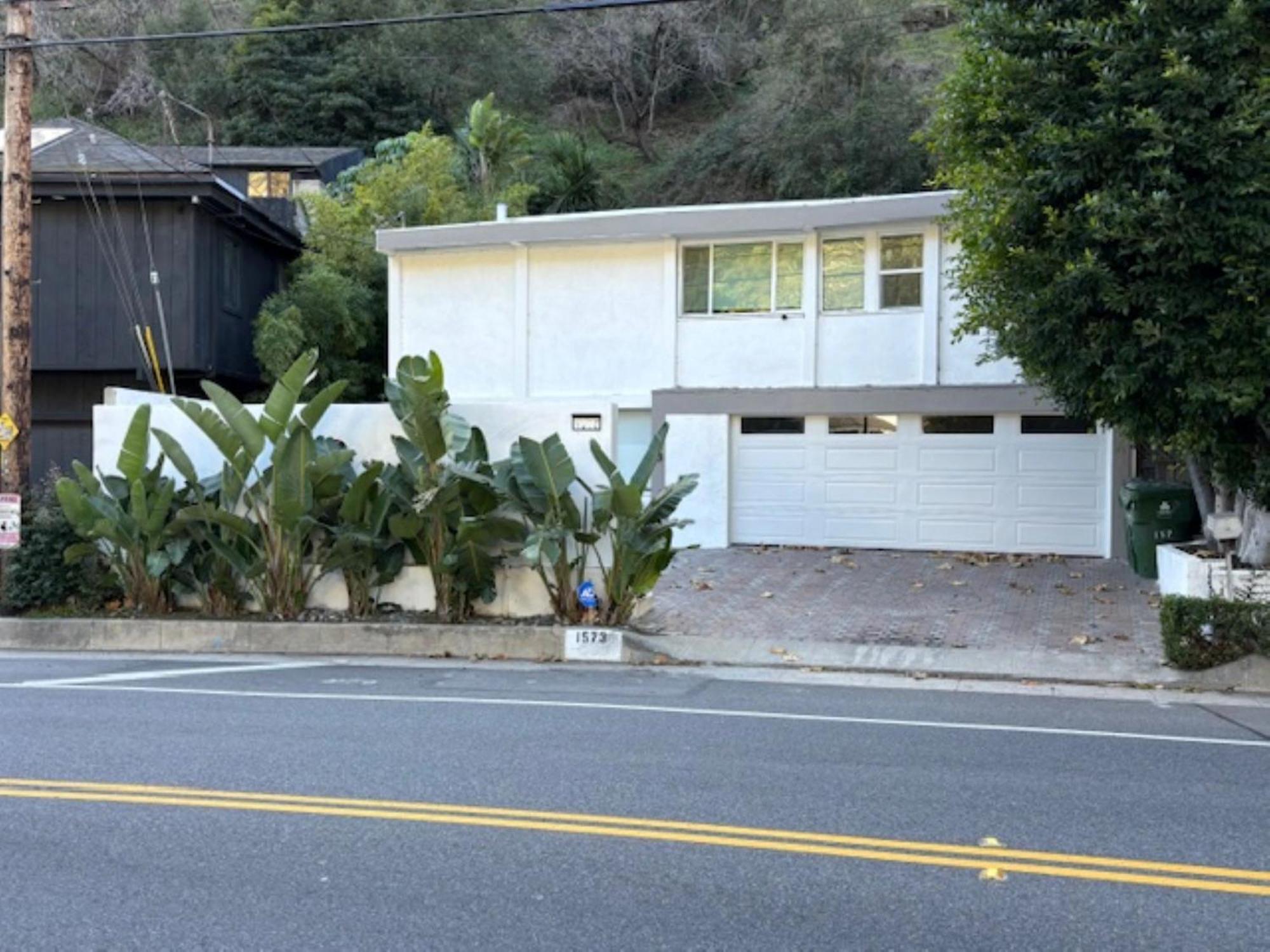 Beverly Hills, Ideal Location 3bd House With Heated Pool