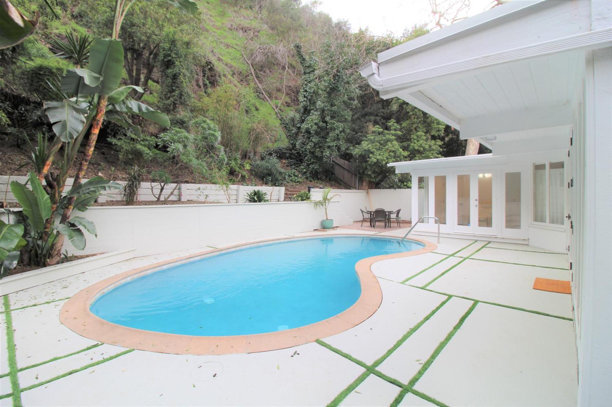 Holiday home Beverly Hills, Ideal Location 3bd House With Heated Pool