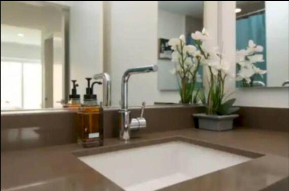 Stunning 3 Bedroom High-rise With Pool, Spa, And Rooftop Views Apartment Los Angeles