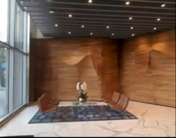 Stunning 3 Bedroom High-rise With Pool, Spa, And Rooftop Views *