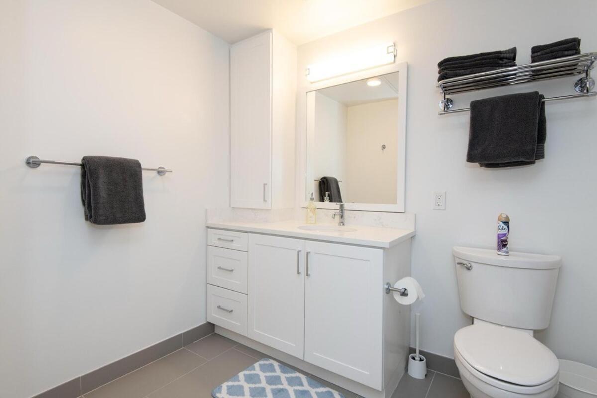 Chic 3-bed With Pool & Hot Tub In Heart Of Dtla Apartment Los Angeles