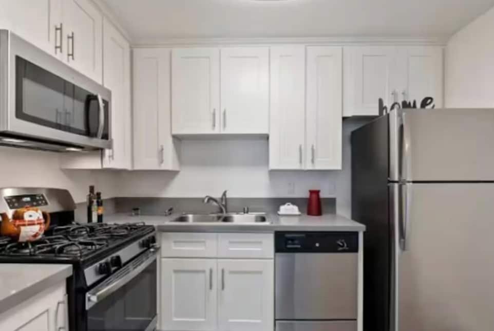Apartment Hollywood Haven Homes