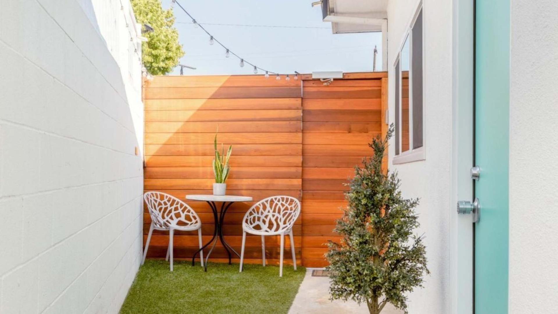 Sleek Luxury With Patio Lax & Access Los Angeles