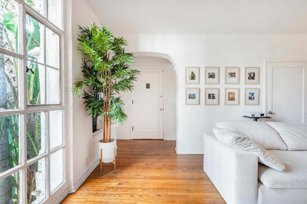 Luxurious Chic Chateau Exclusive Sunset Strip Hideaway In Weho * Los Angeles