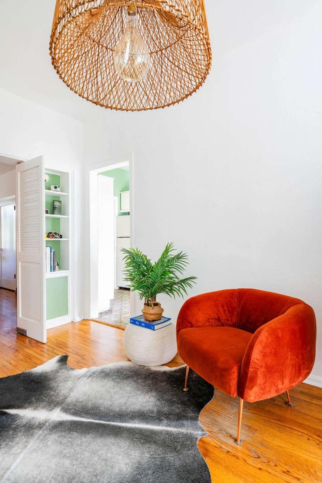 Luxurious Chic Chateau Exclusive Sunset Strip Hideaway In Weho *