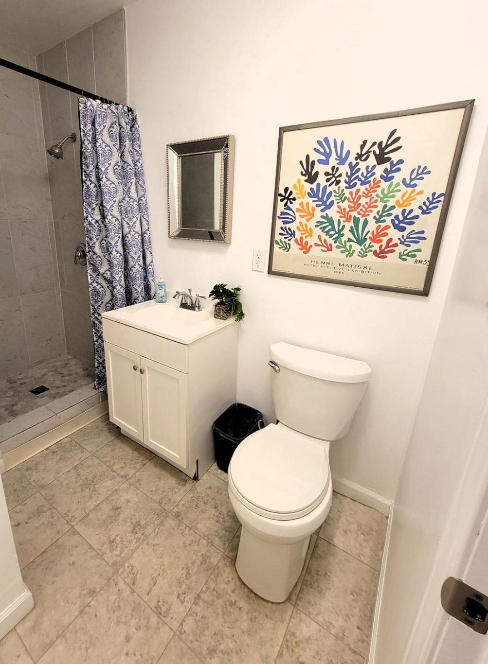 Spacious 5br Private 5 Minutes To Rodeo Drive With Hot Tub Spacious Backyard Parking Los Angeles