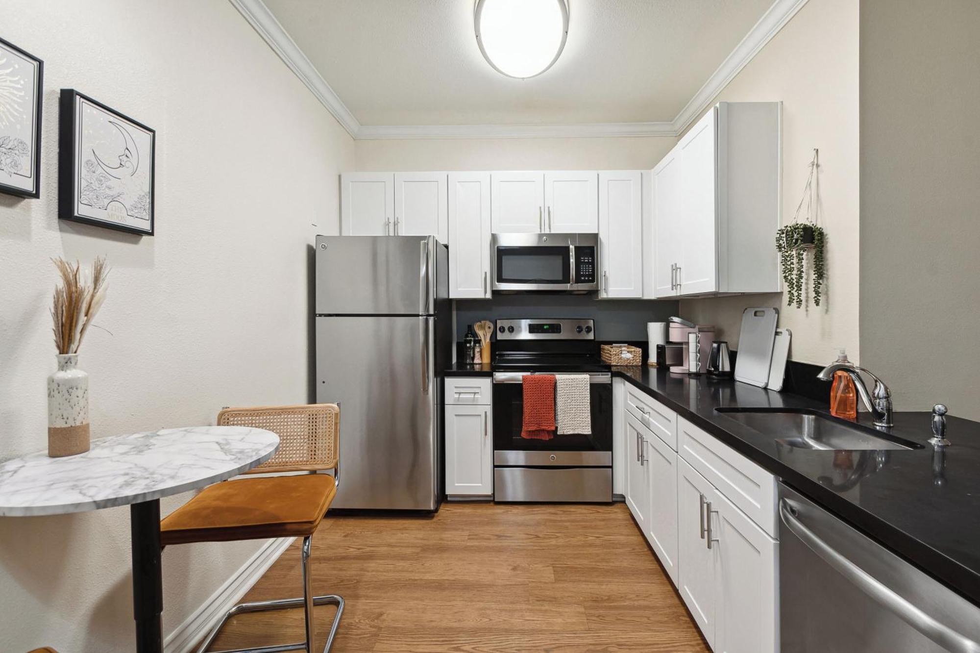 Apartment Ideal 1br In Santa Monica Pool, Gym, Free Parking 2 Min To Promenade Los Angeles