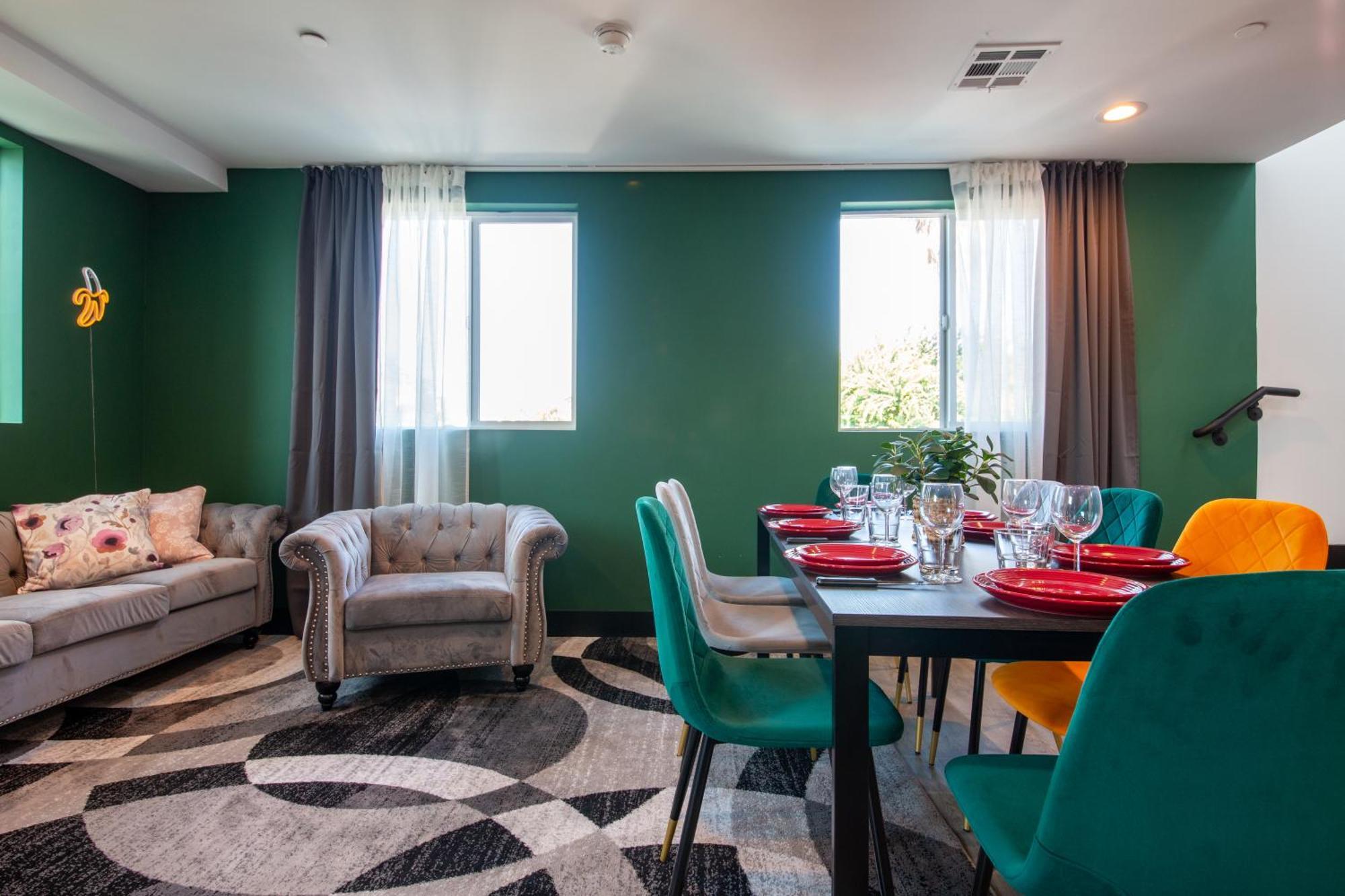 Villa Spacious Luxury In The Heart Of La! Free Parking And Jacuzzi *