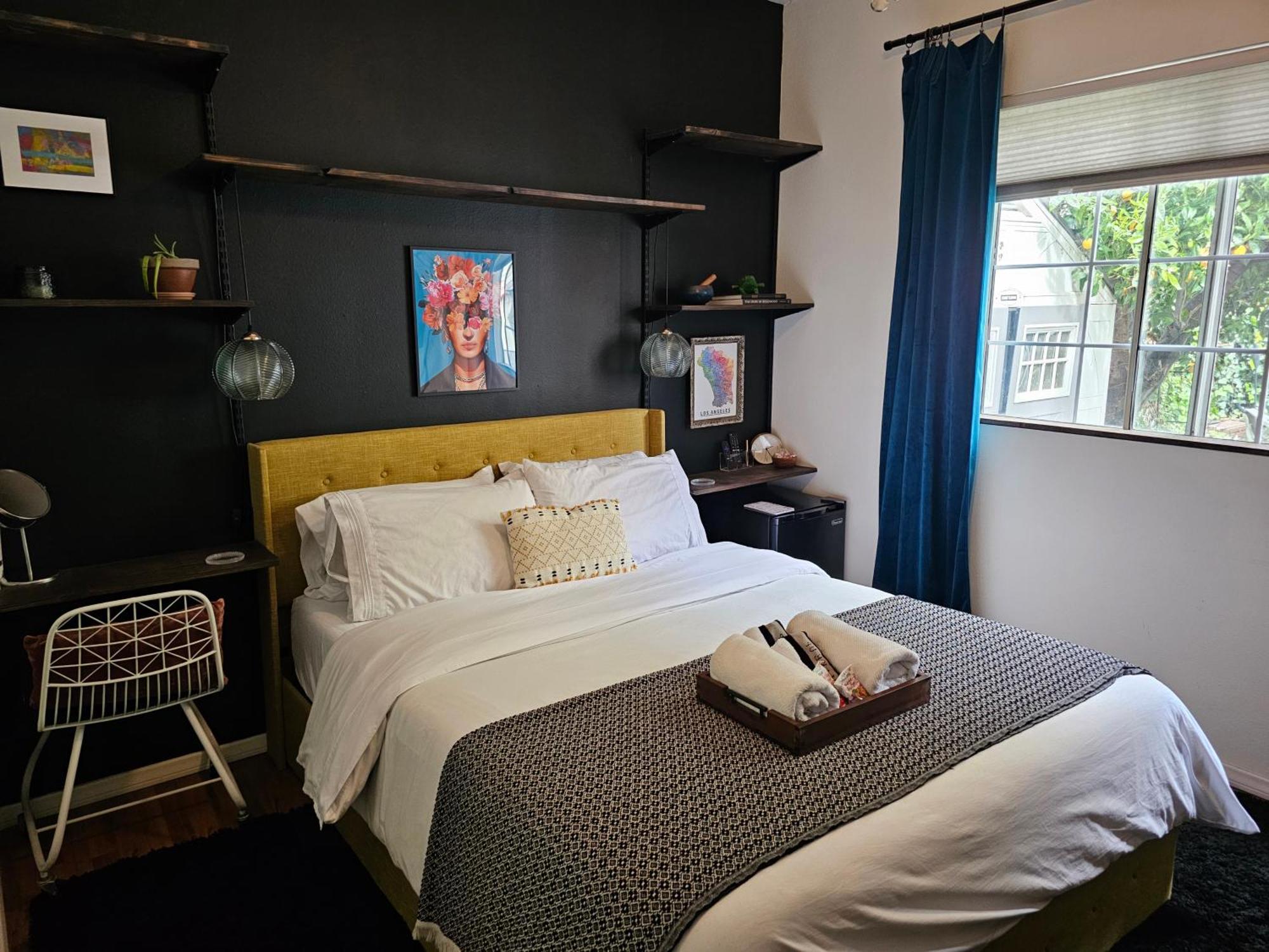 Tranquility At The House Of Alchemy Hollywood Homestay Los Angeles