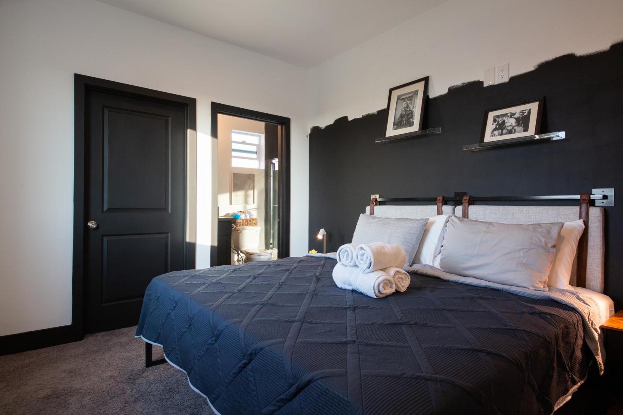 Spacious Luxury In The Heart Of La! Free Parking And Jacuzzi *