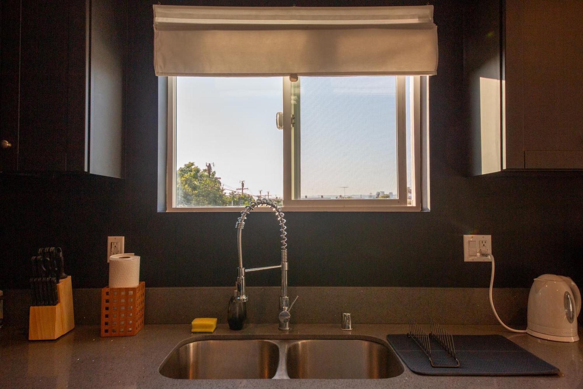Villa Spacious Luxury In The Heart Of La! Free Parking And Jacuzzi