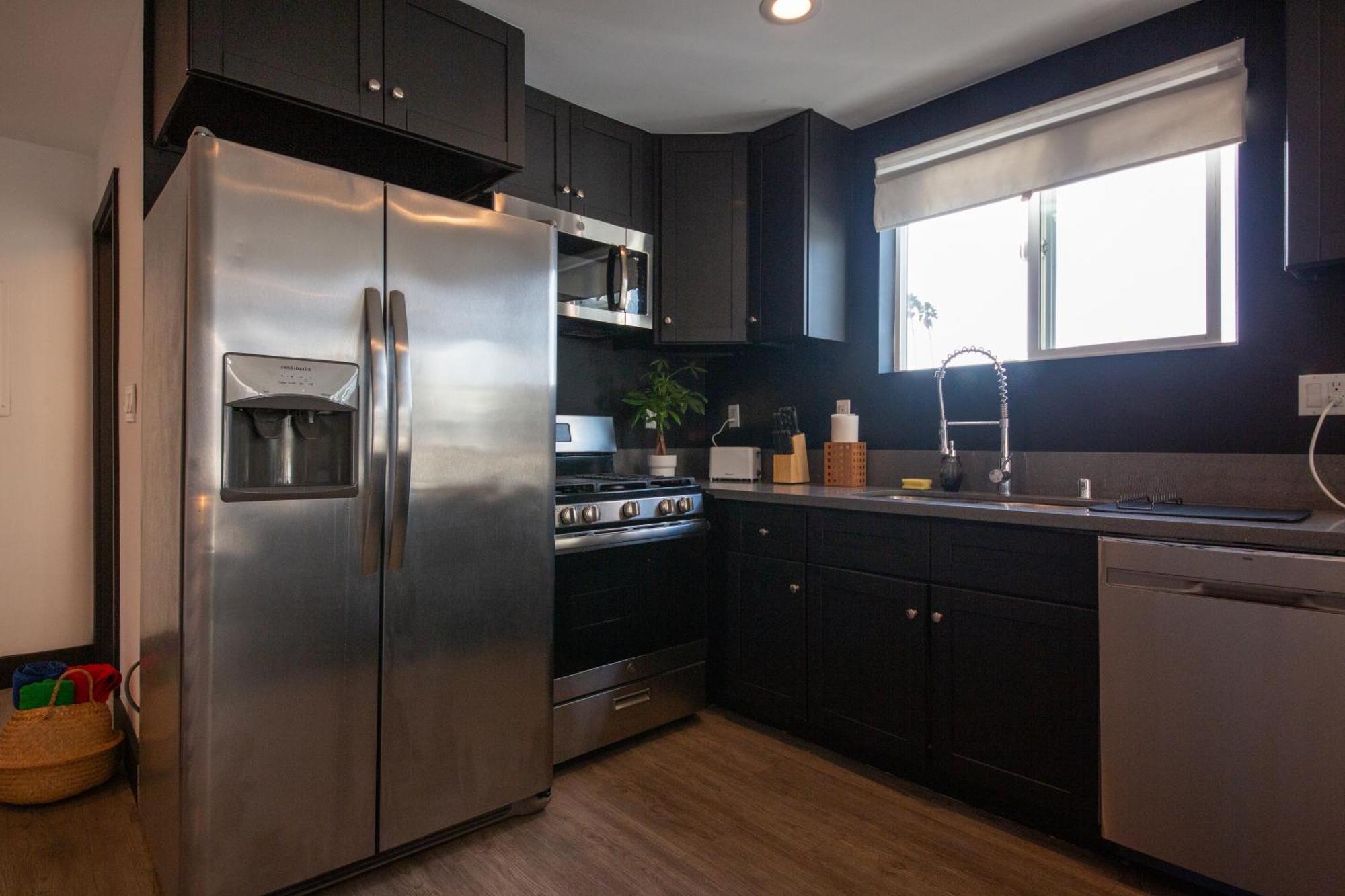 Villa Spacious Luxury In The Heart Of La! Free Parking And Jacuzzi *