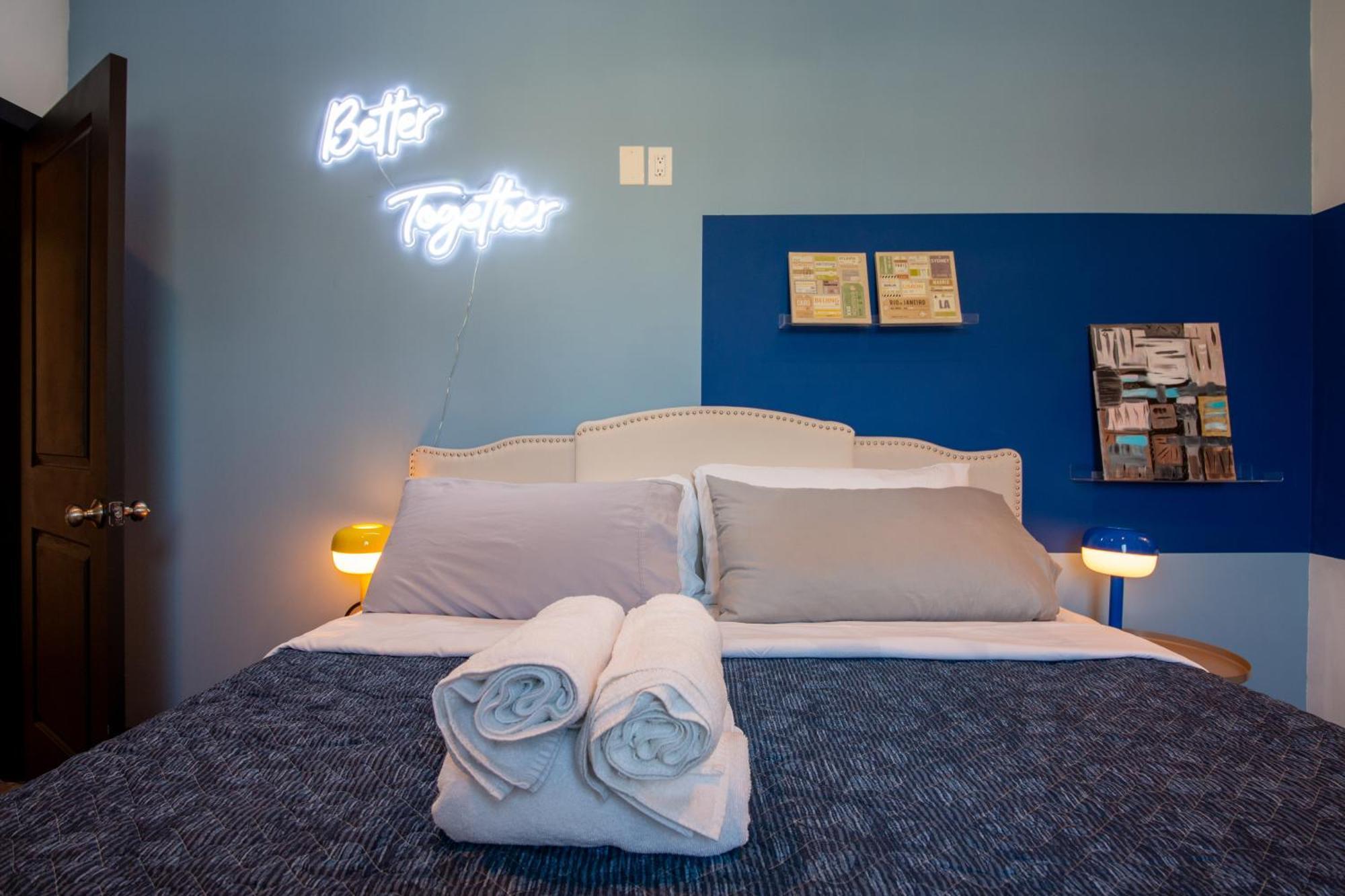 Villa Spacious Luxury In The Heart Of La! Free Parking And Jacuzzi