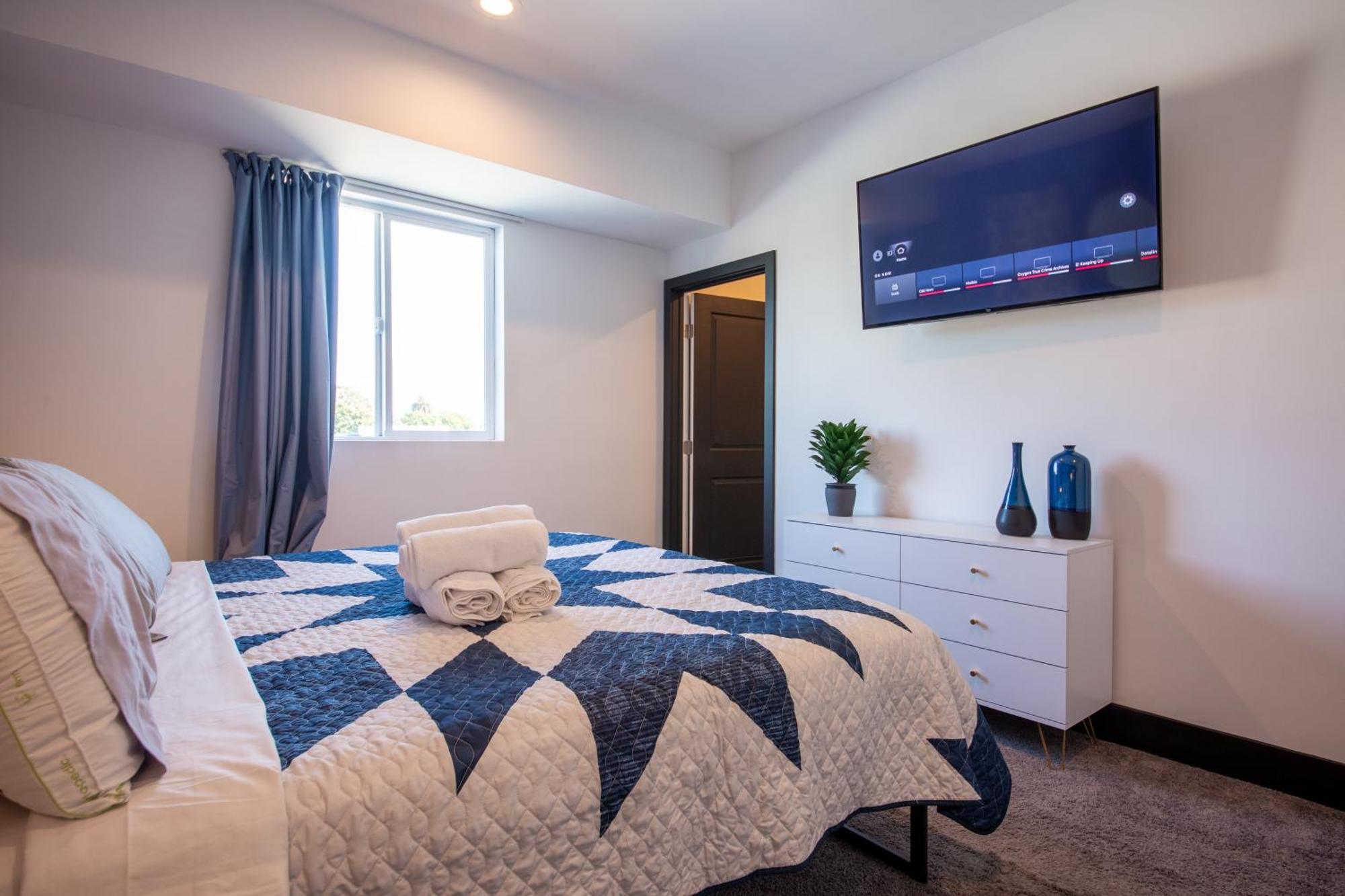 Villa Spacious Luxury In The Heart Of La! Free Parking And Jacuzzi *