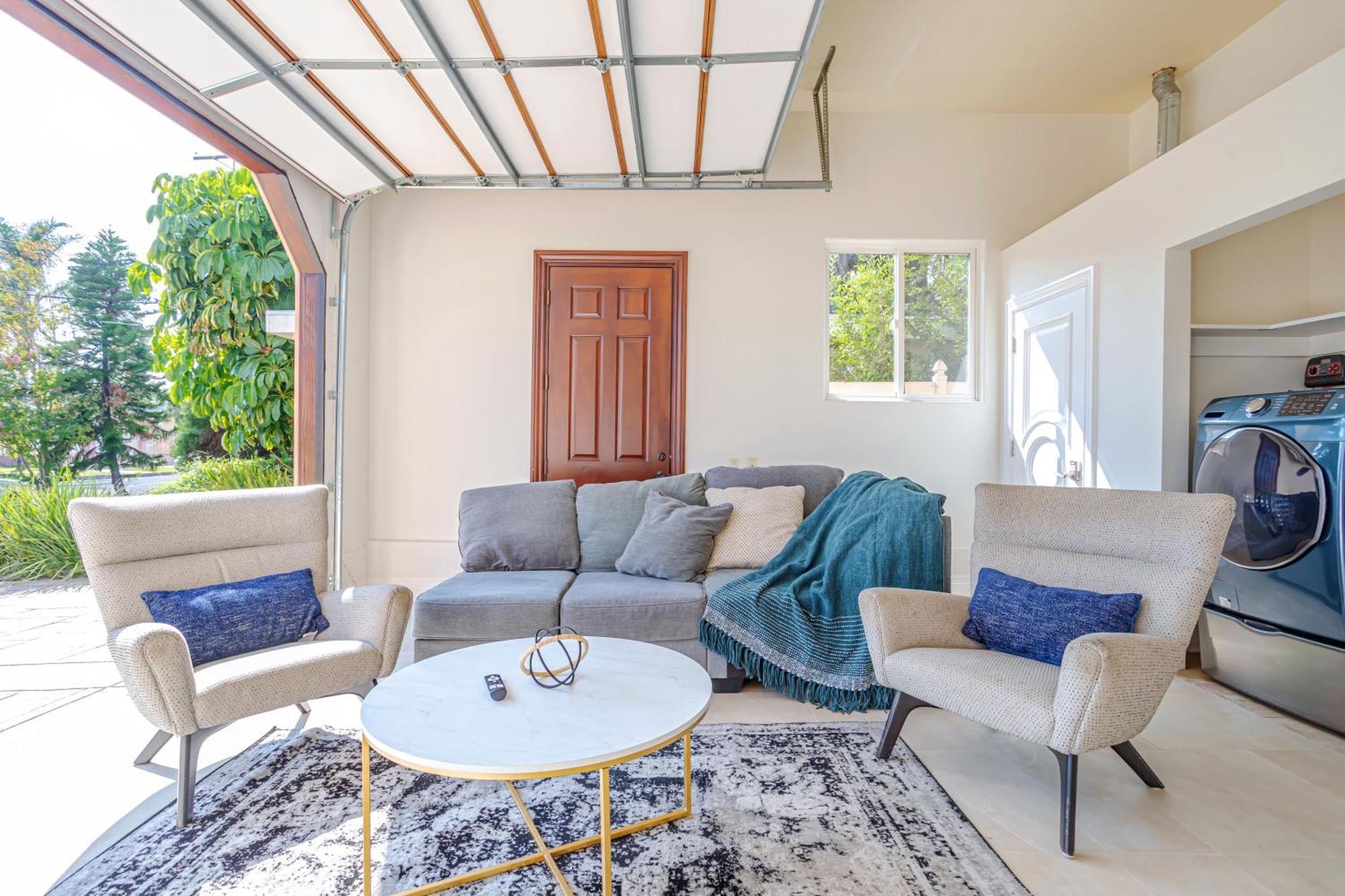 Regal 4 Bed With Hot Tub Close To Universal Sleeps 15