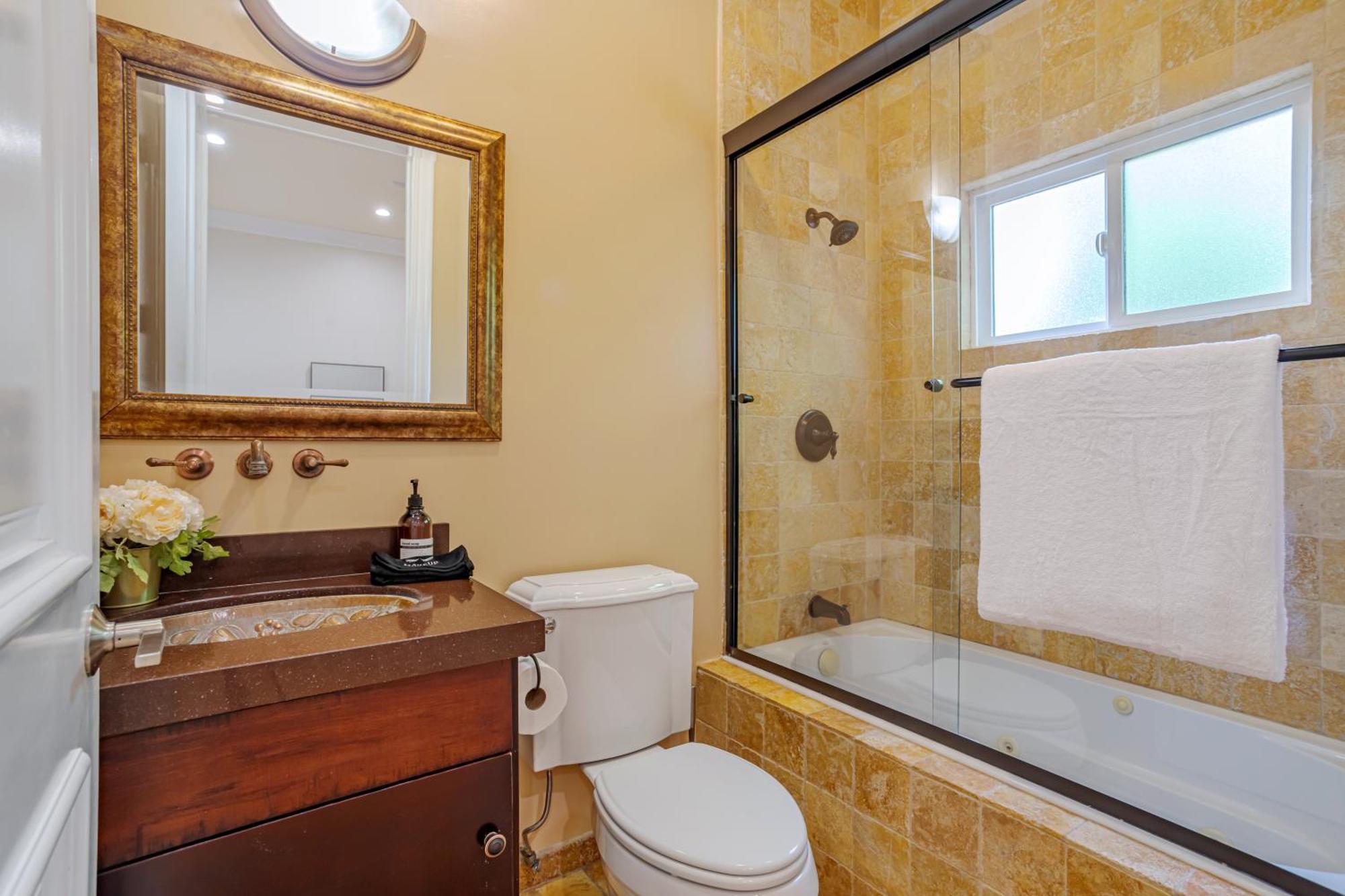 Regal 4 Bed With Hot Tub Close To Universal Sleeps 15 *