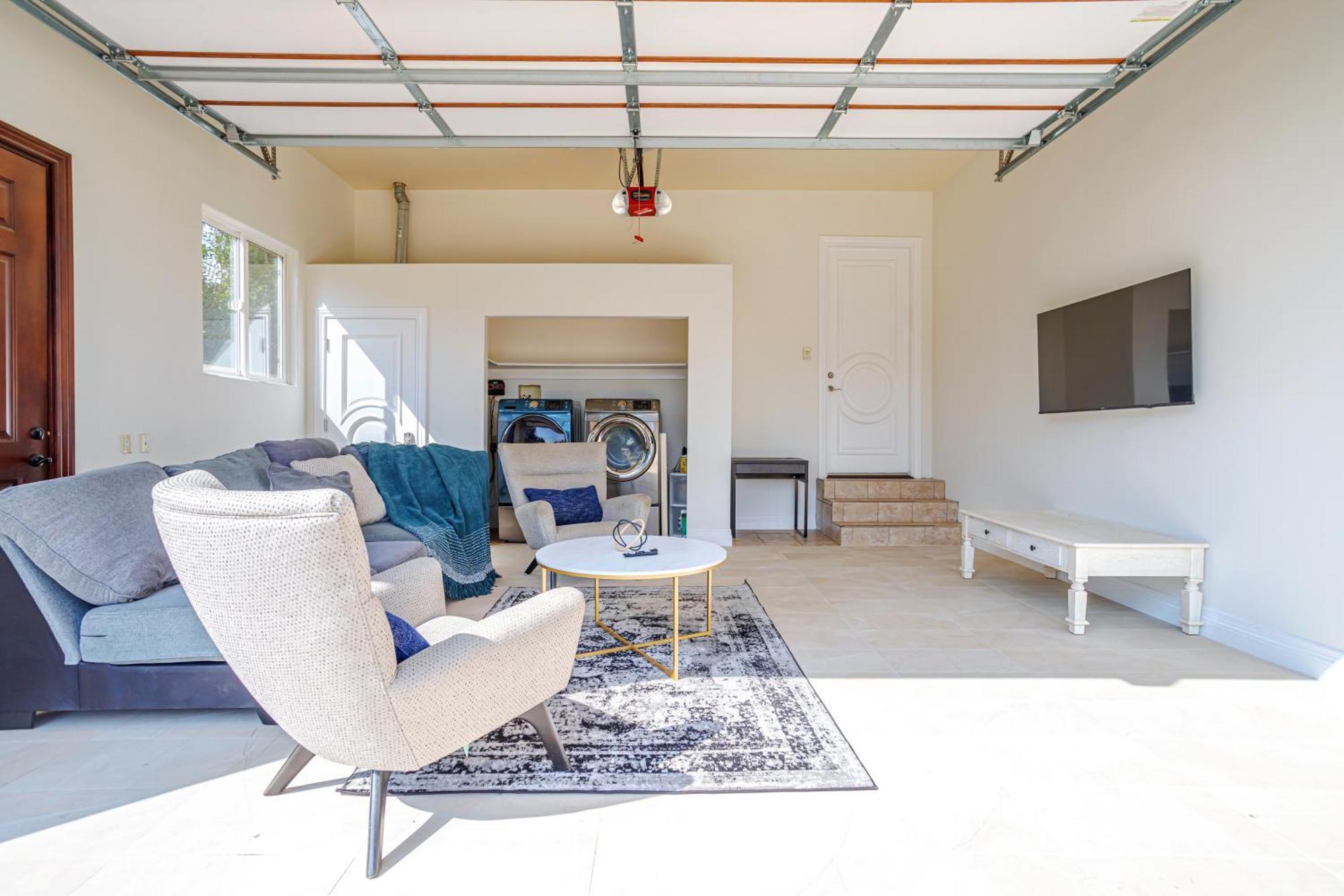 Regal 4 Bed With Hot Tub Close To Universal Sleeps 15 Holiday home *