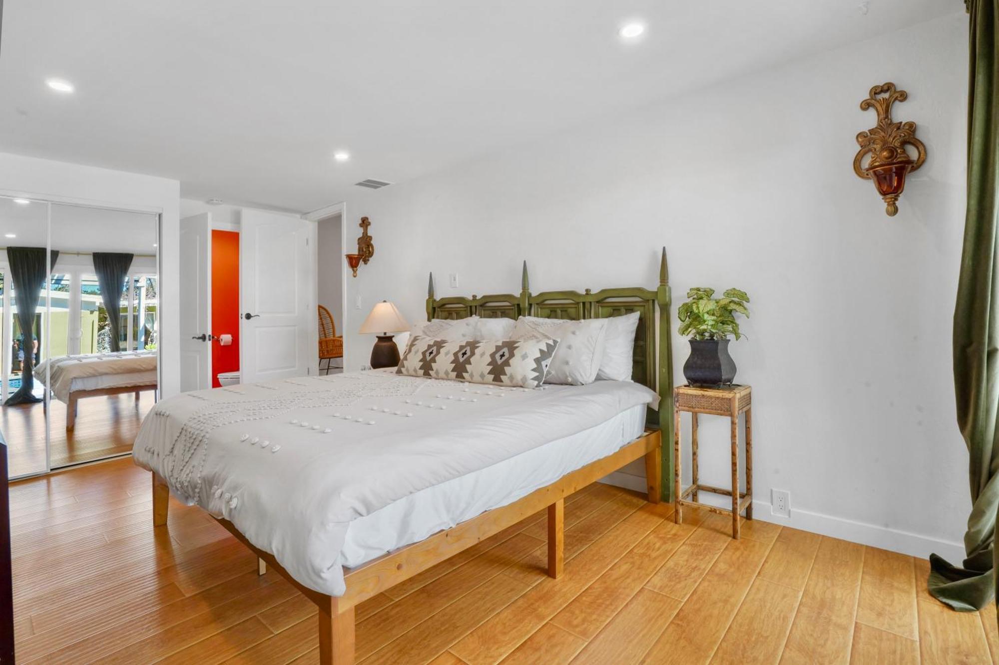 La - Newly Designed 4br With Pool & By Topanga