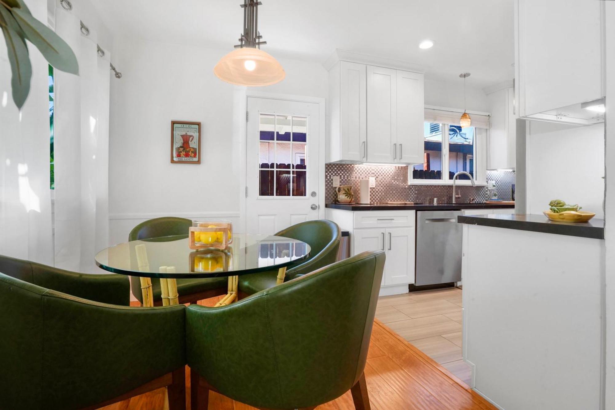 La - Newly Designed 4br With Pool & By Topanga Villa