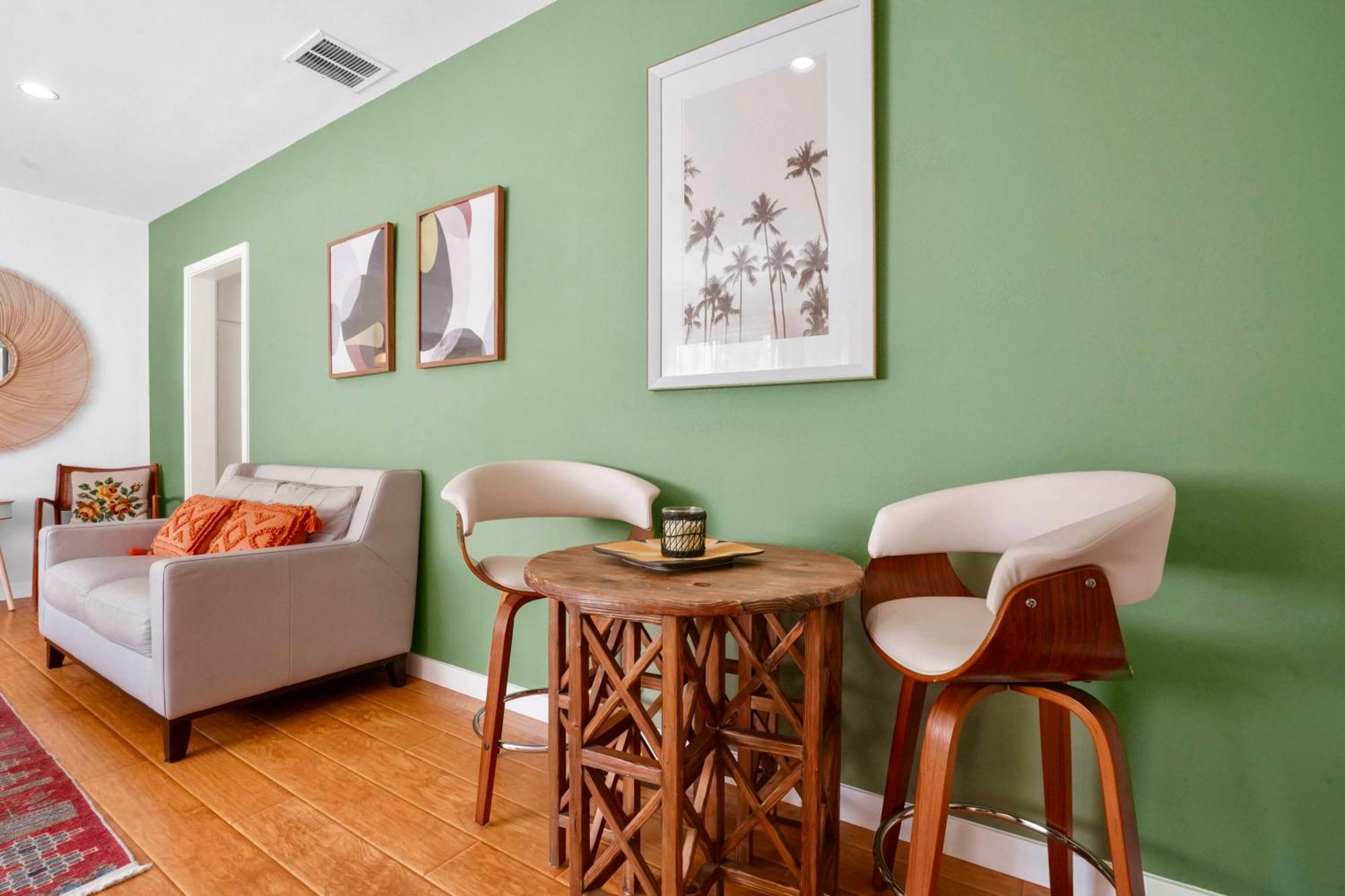 La - Newly Designed 4br With Pool & By Topanga Villa *