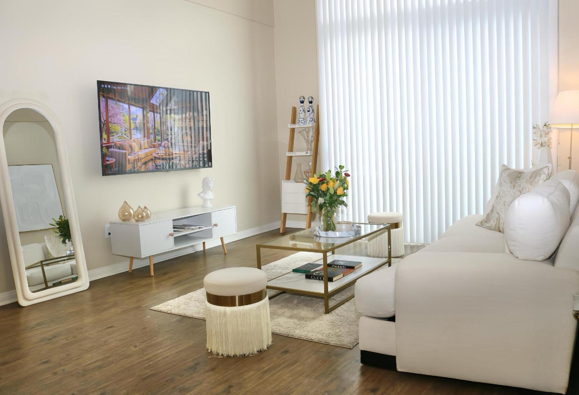 Marina Del Rey Luxury Pool, Gym, Parking, Bbq Apartment