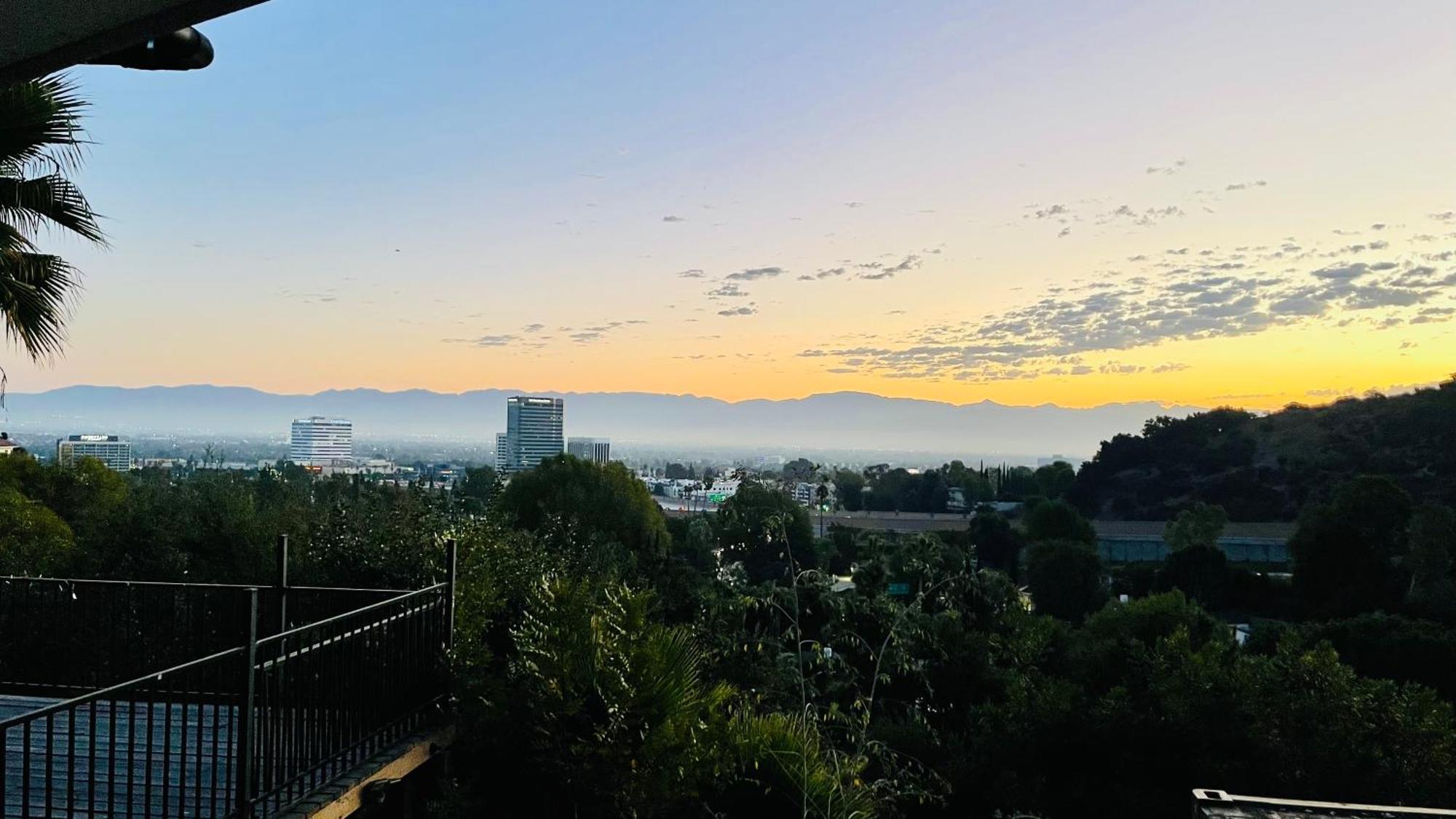 Homestay Encino Hills Private For Females Los Angeles