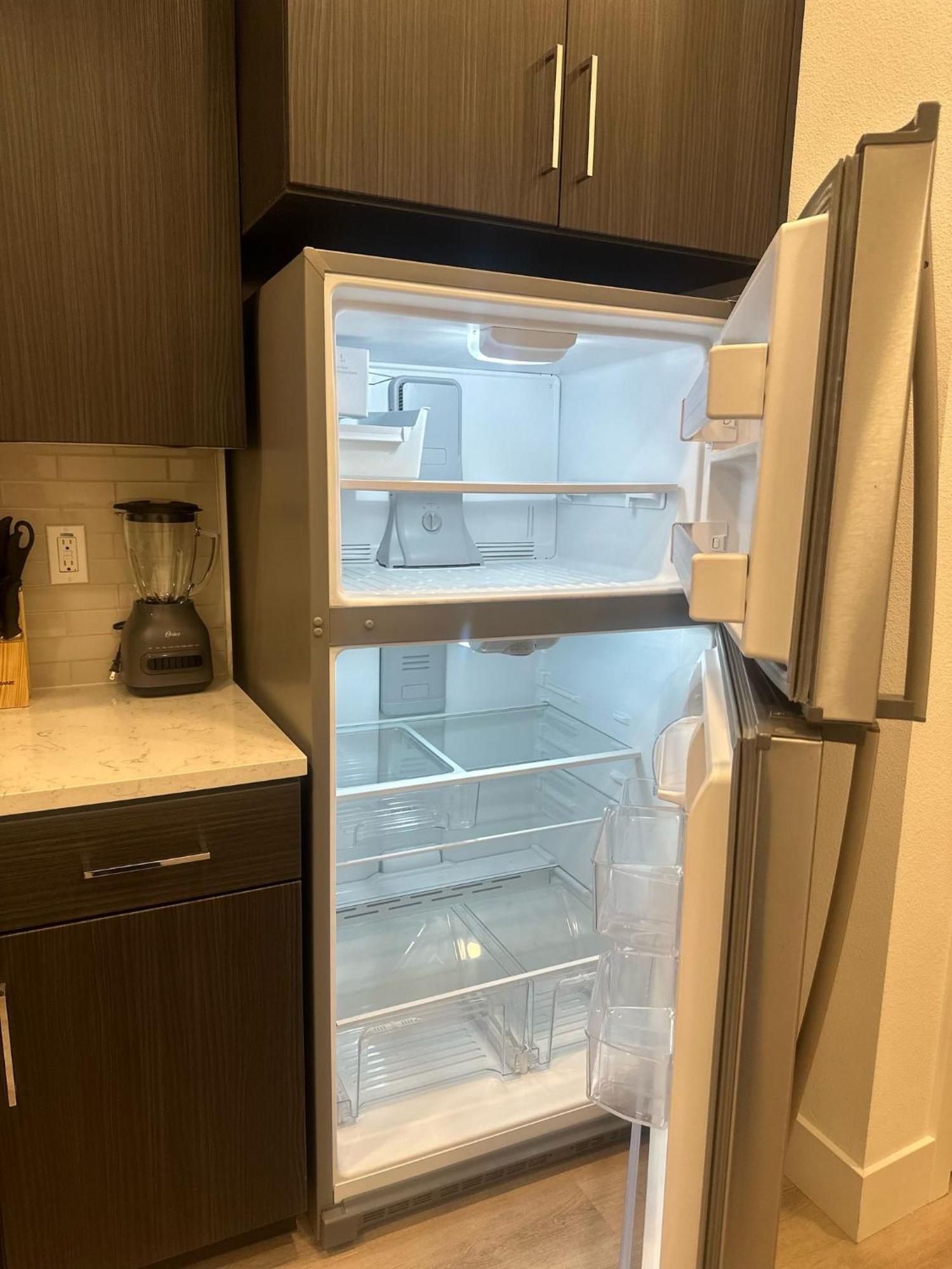 Cozy One Bedroom & Loft Sunset Free Off Site Parking And Wifi