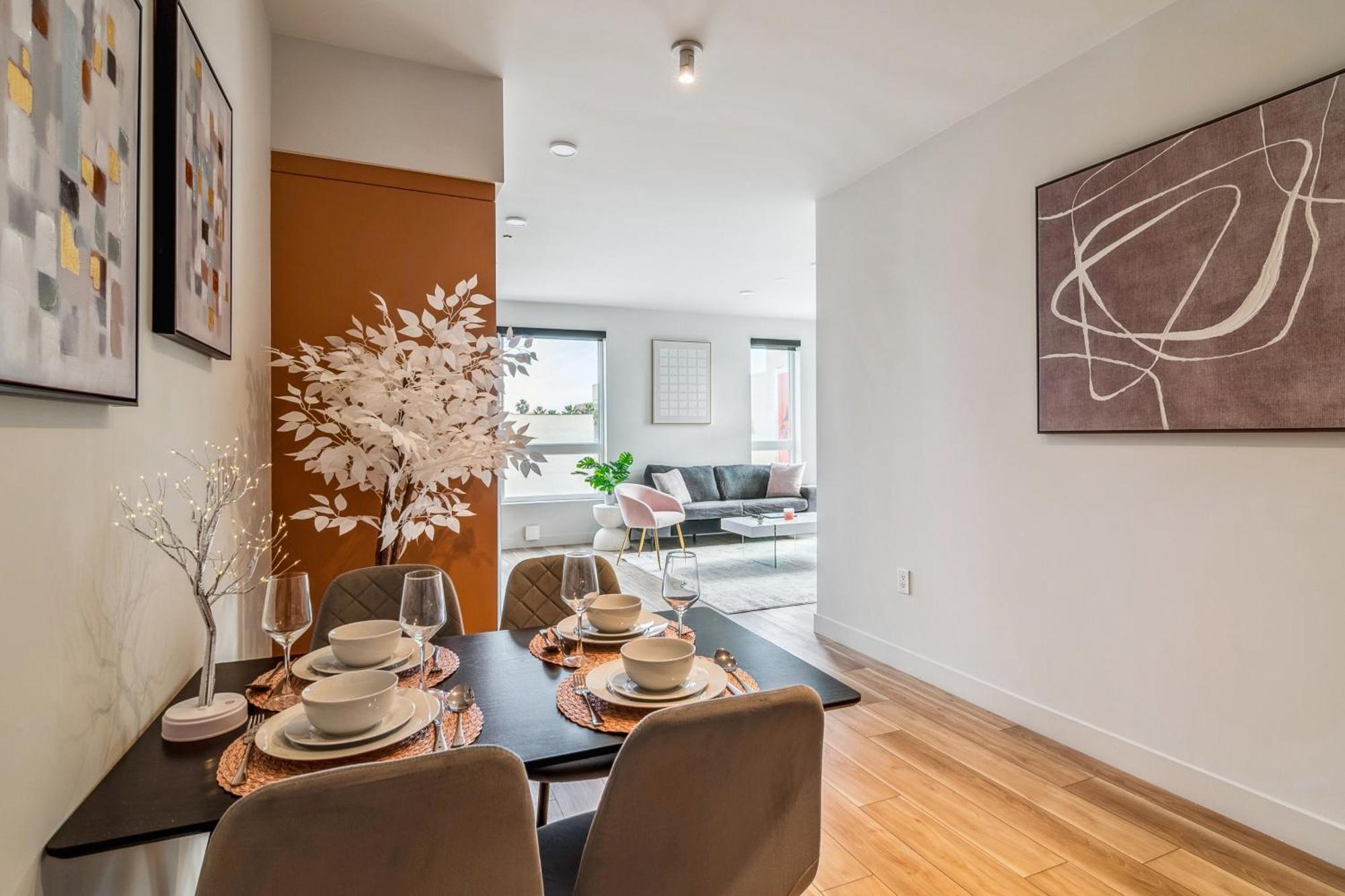 2br Luxury In Culver City, Free Parking, Pool, Gym