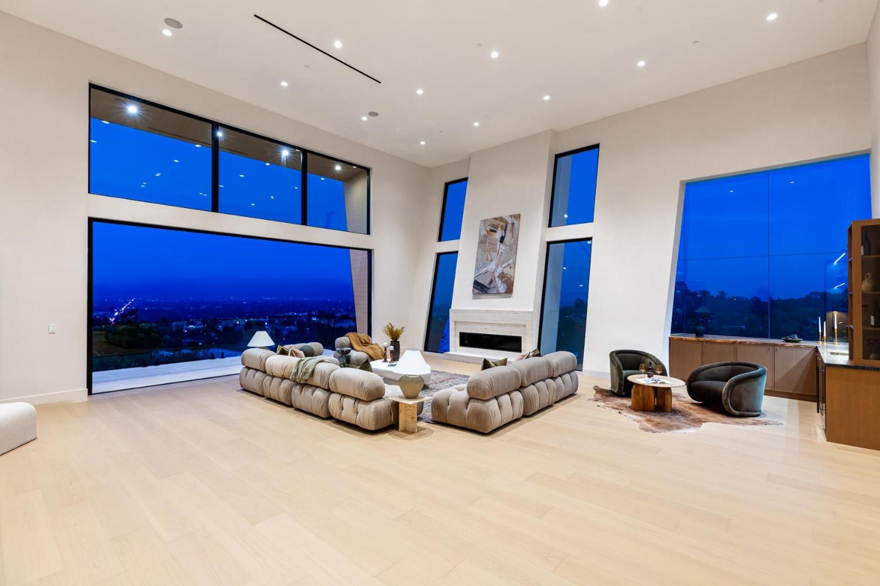 Woodhill Canyon Apartment Los Angeles