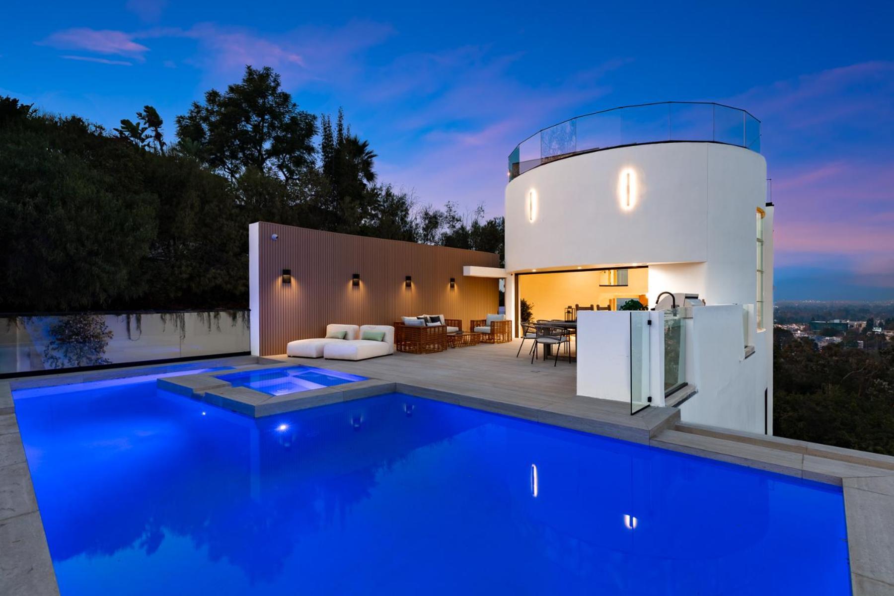 Woodhill Canyon Apartment Los Angeles