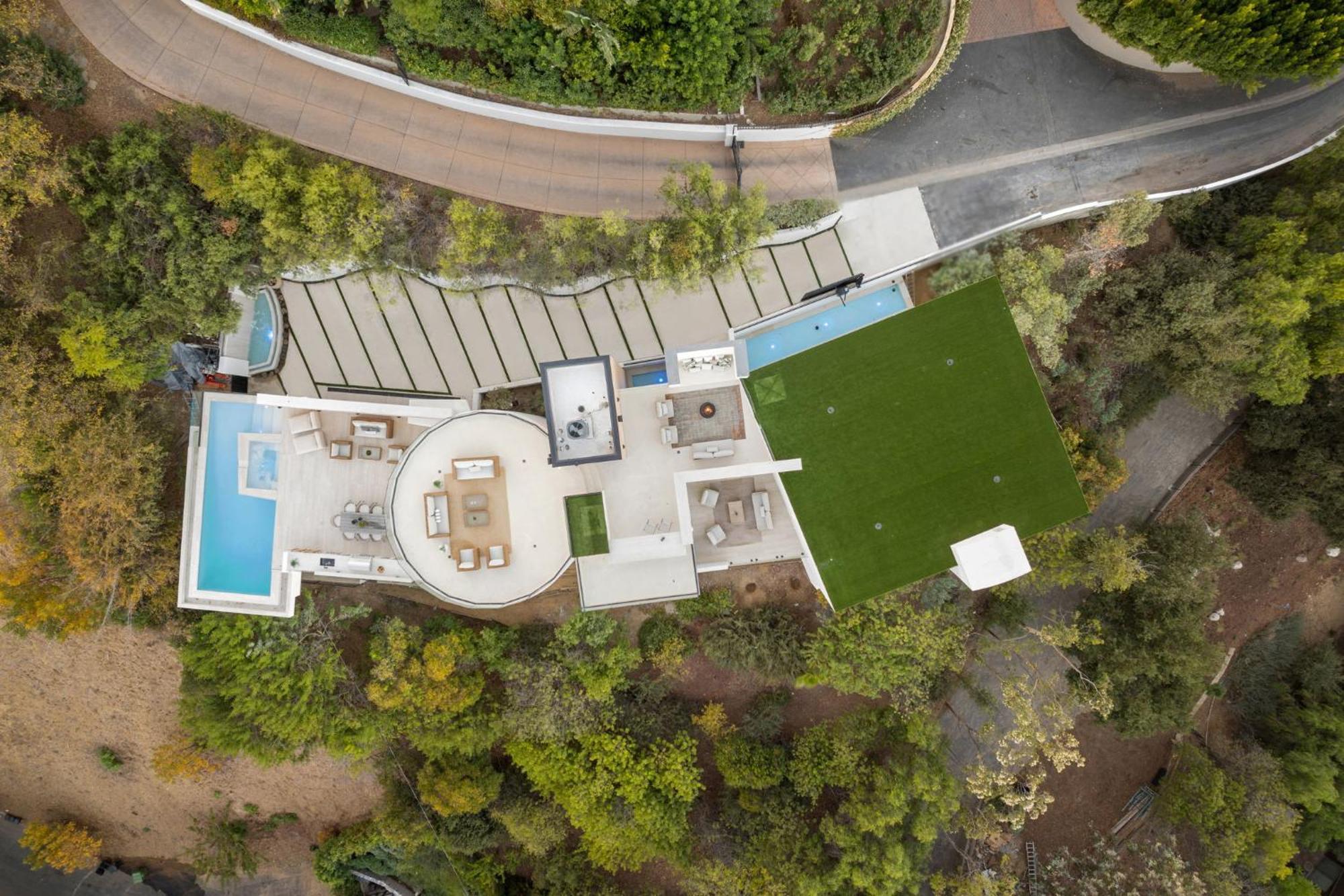 Woodhill Canyon Apartment *