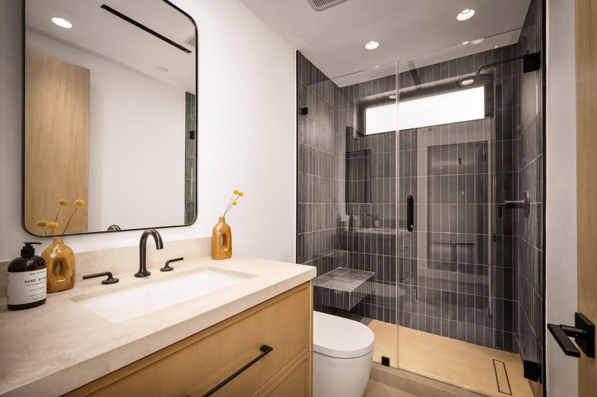 Apartment Woodhill Canyon *
