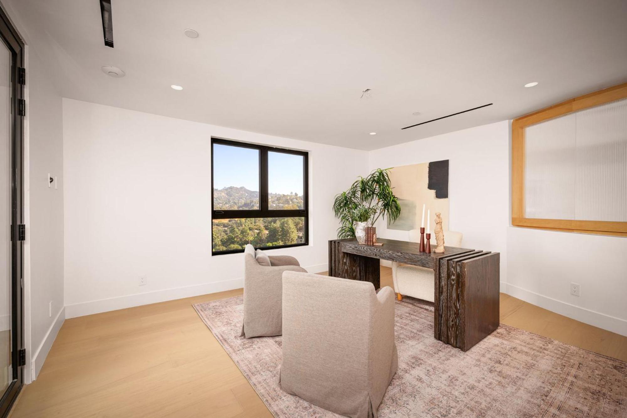 Apartment Woodhill Canyon Los Angeles